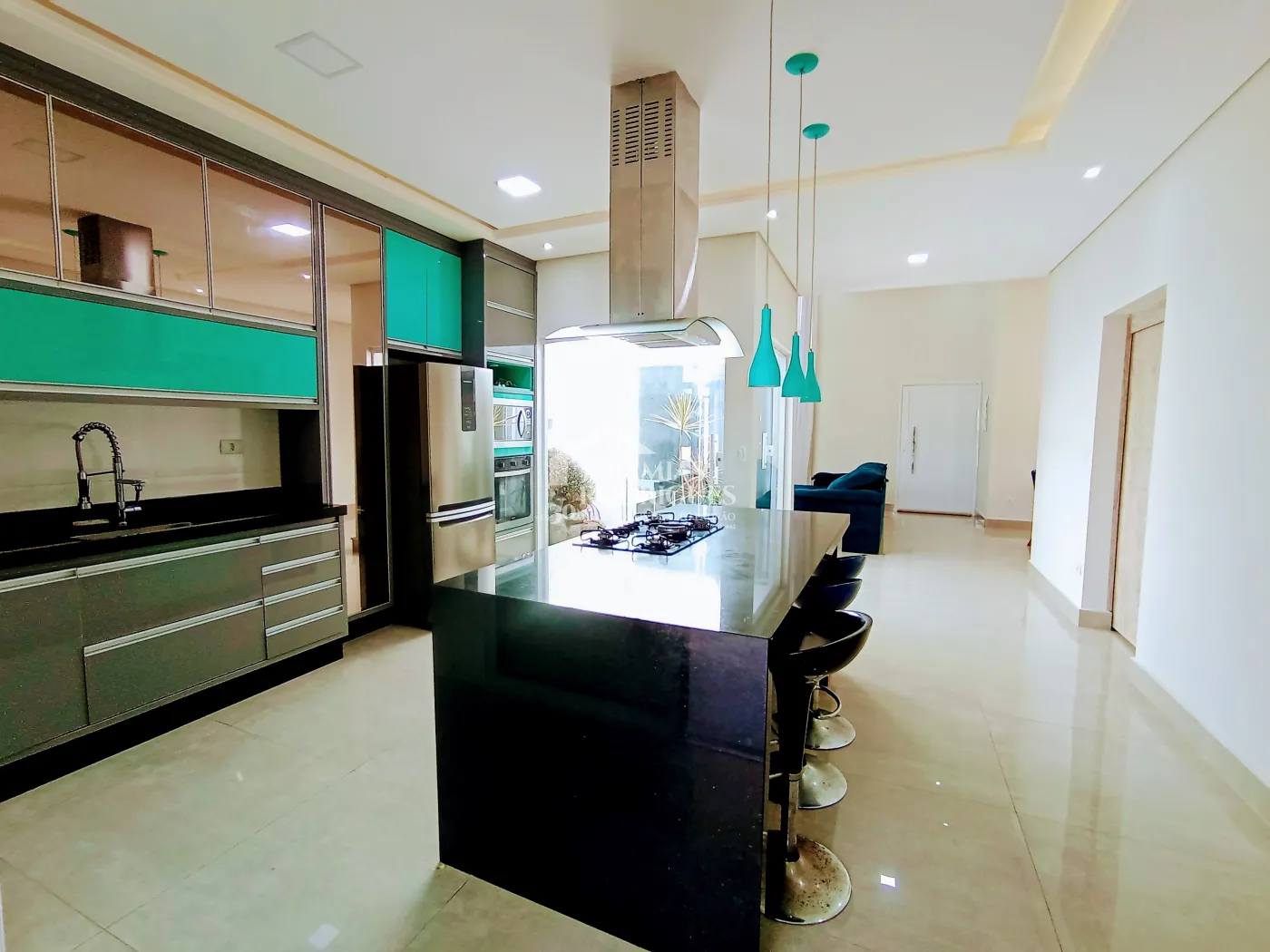 Casa para venda com 3 dormitórios no Condomínio Residencial Tecoara em Taubaté/SP