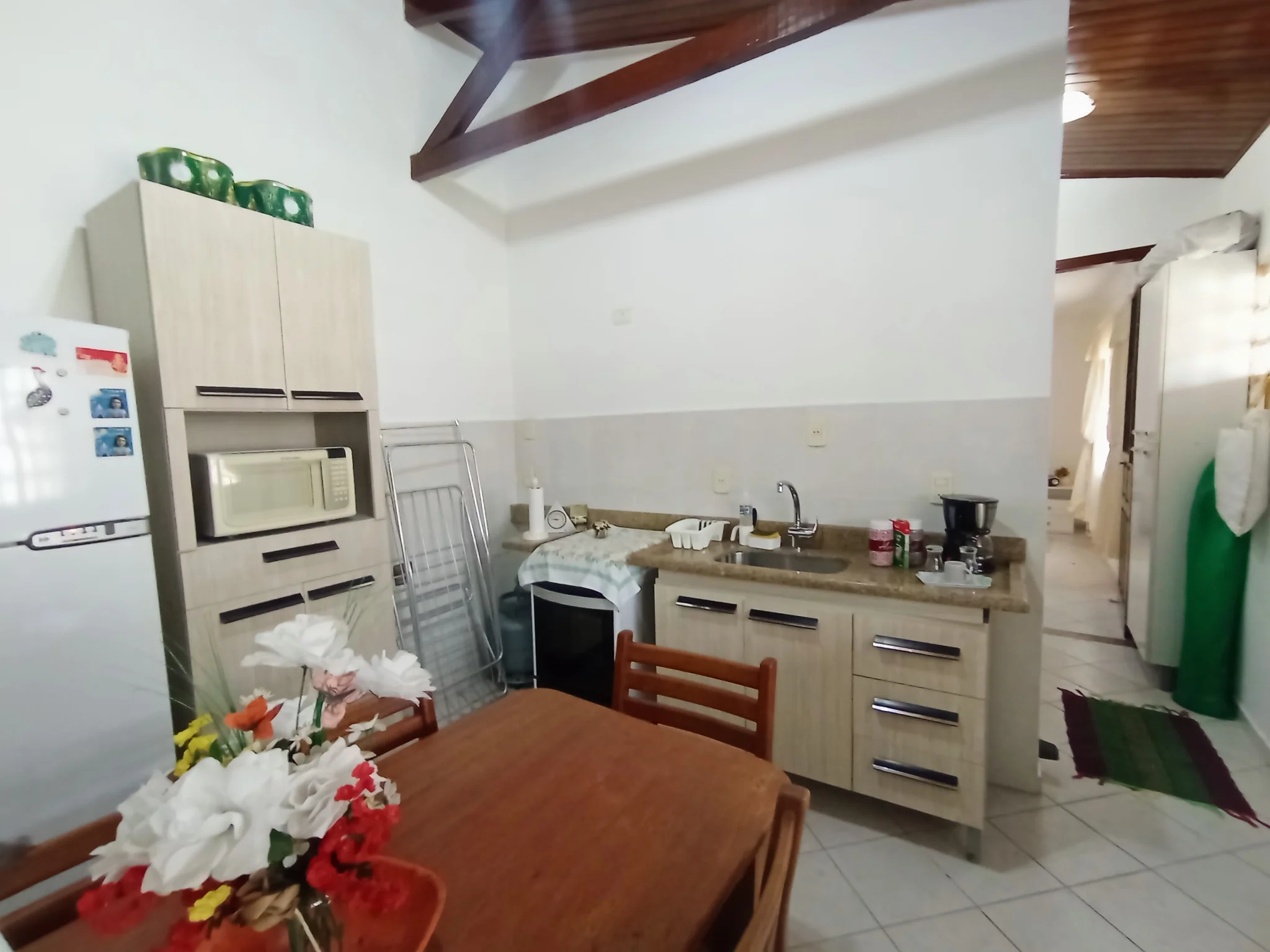 Casa à venda com 4 dormitórios no Residencial Doutor Lessa em Pindamonhangaba/SP. 