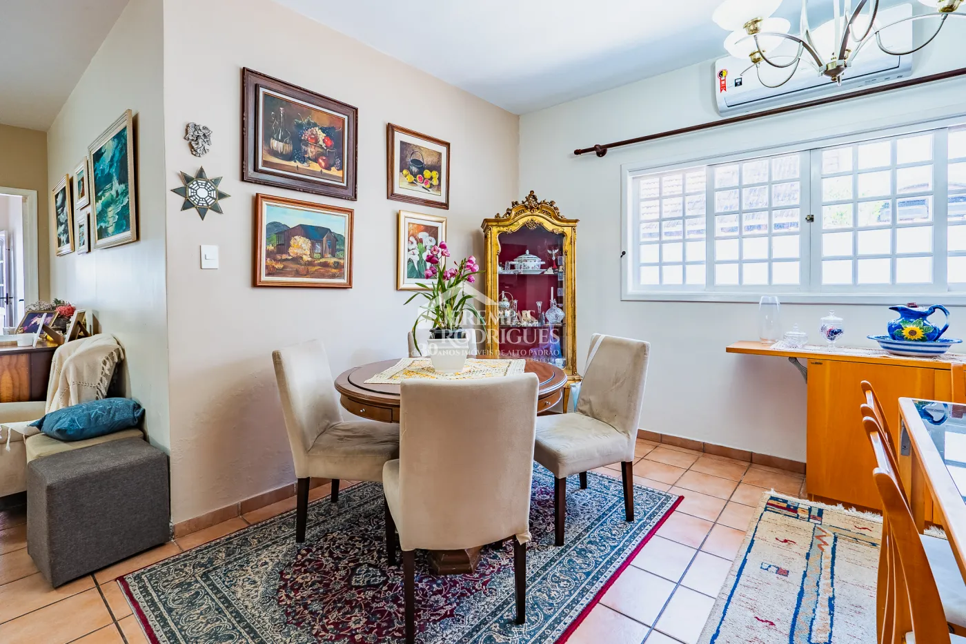 Casa com 3 dormitórios, 396 m² - Condomínio Village Paineiras - Pindamonhangaba/SP.