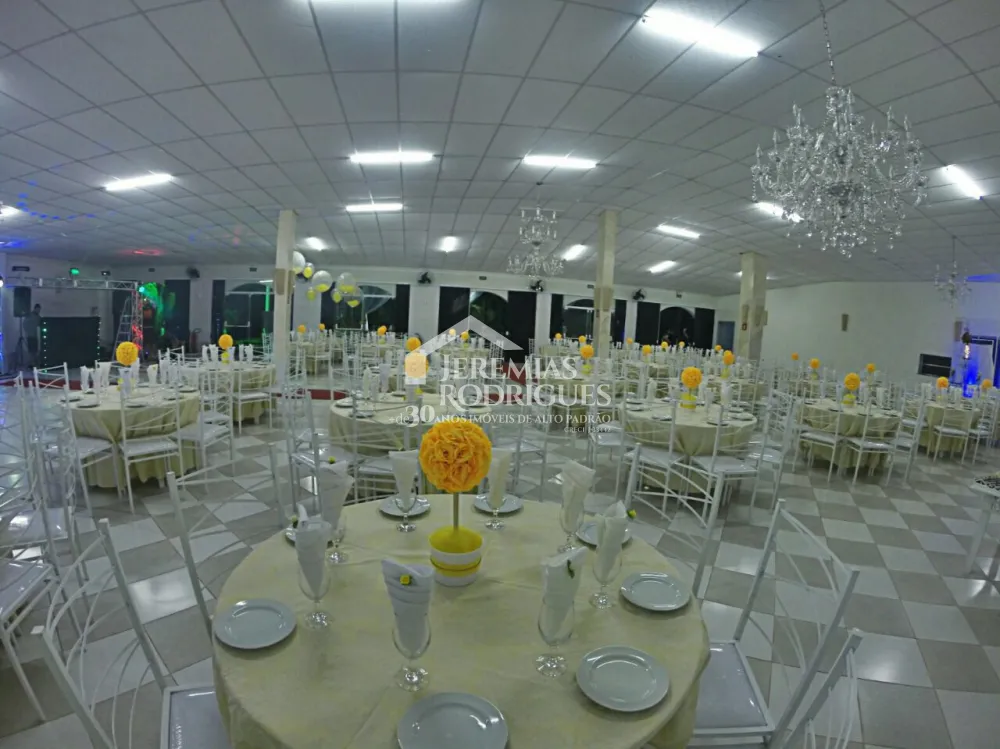 Salão de festas com 786 m² - Chácara São Félix - Taubaté/SP