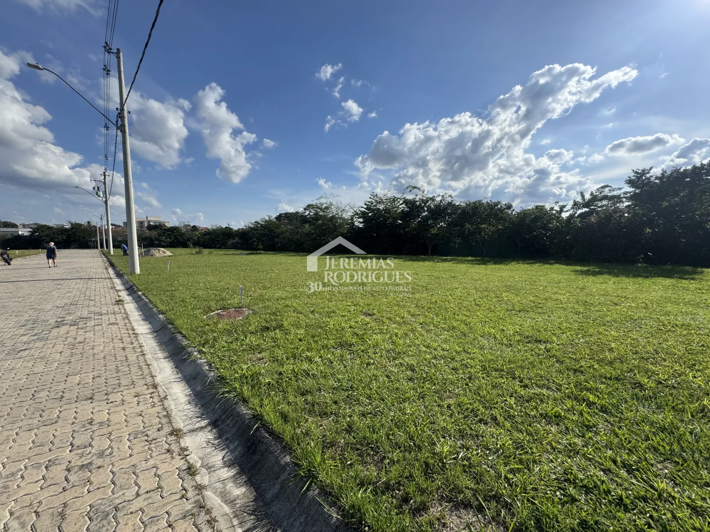 Terreno à venda com 250 m² no Condomínio Jardim Secreto em Tremembé/SP
