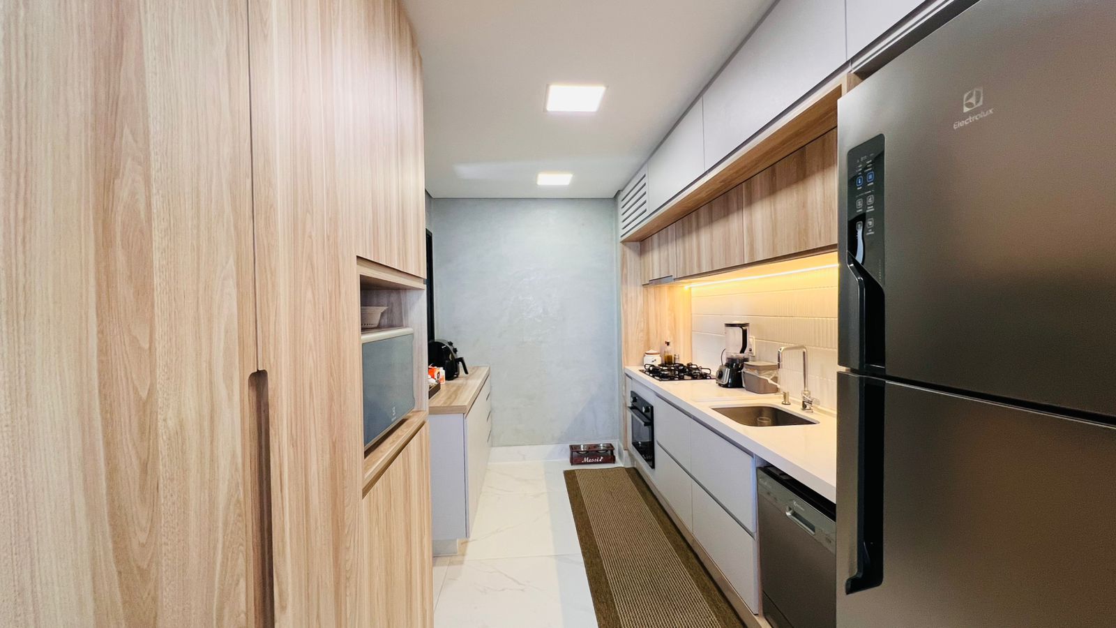 Apartamento à venda com 3 dormitórios, 109 m² no Condomínio Lucca em Taubaté/SP.