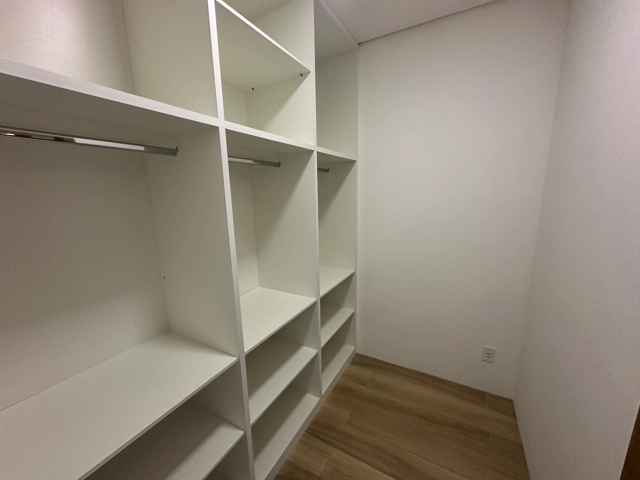 Casa para locação no Condomínio Reserva dos Lagos em Pindamonhangaba/SP.