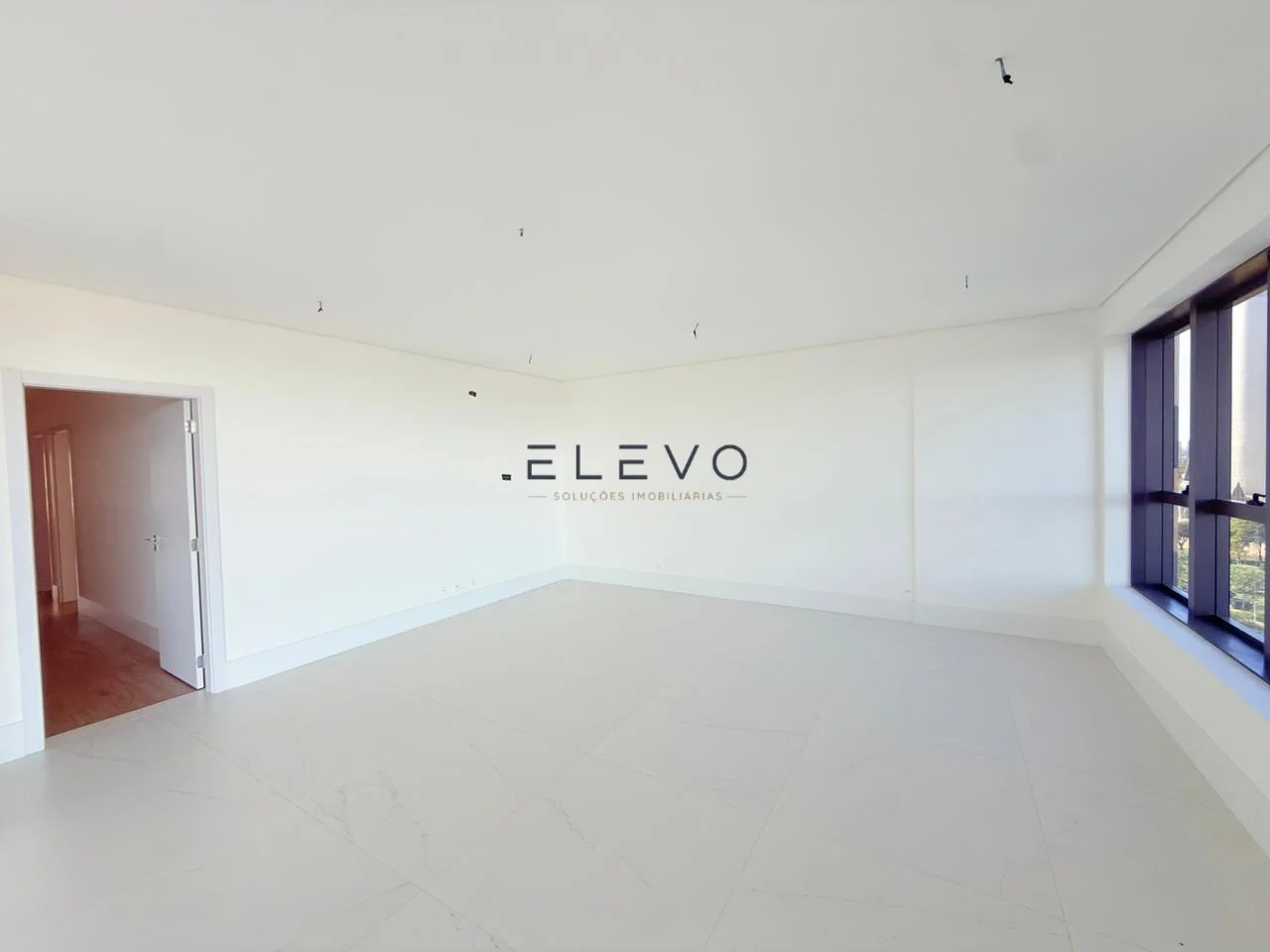 Apartamento à Venda no Plaenge Signature Maringá | 3 Suítes | Proximo a Catedral