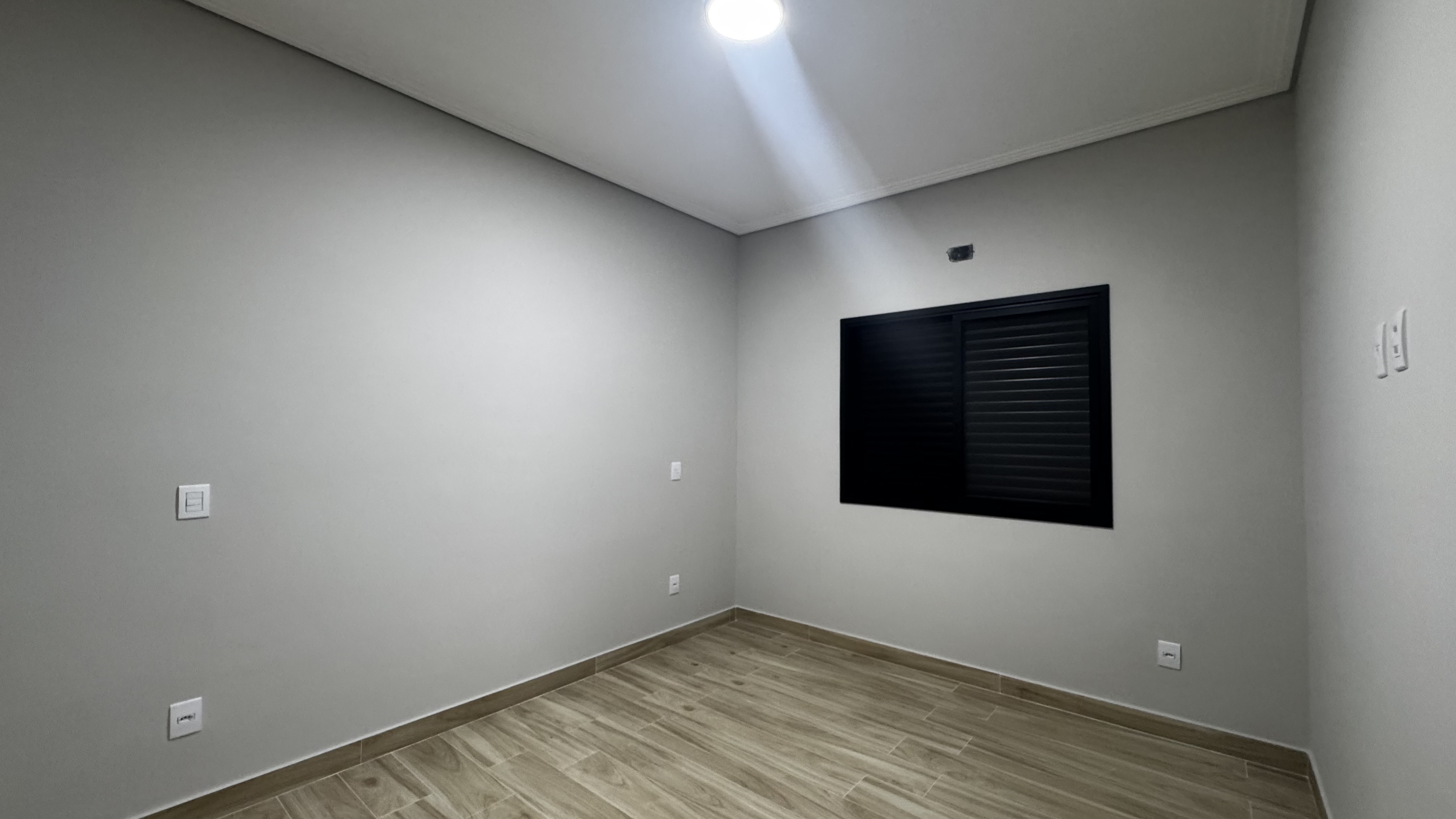 Casa à venda com 3 suítes no Condomínio Bosque do Imperador em Pindamonhangaba/SP