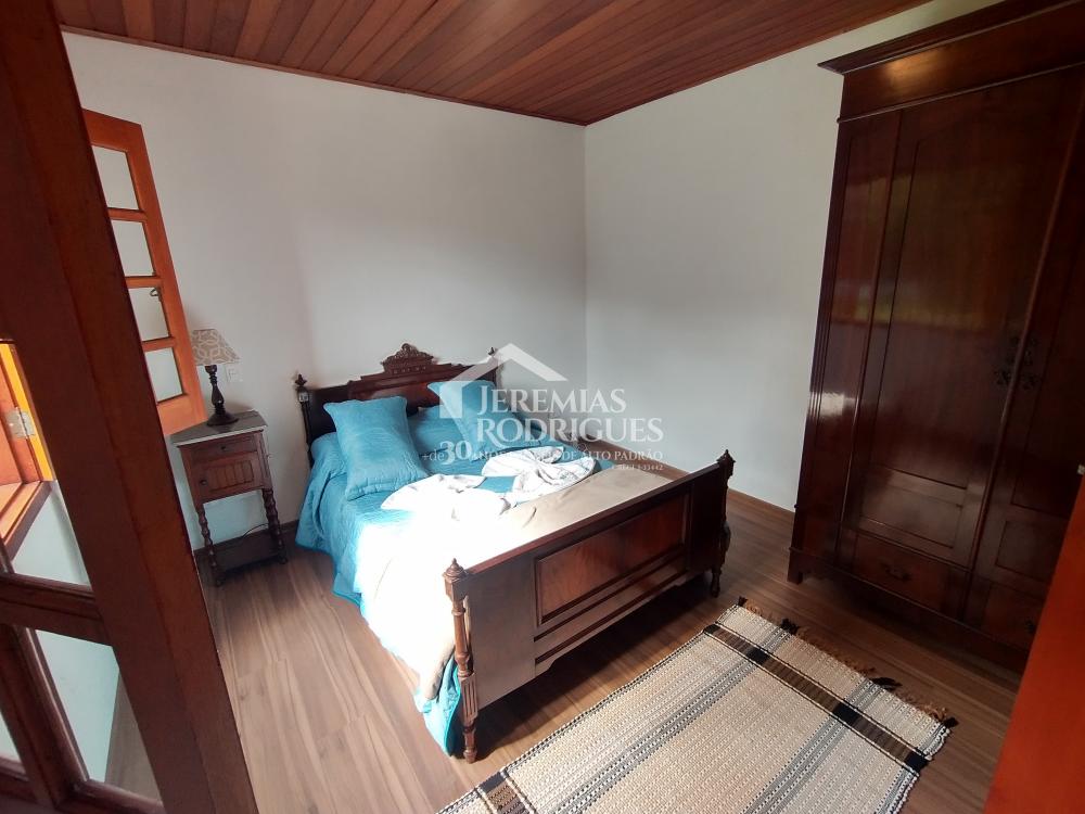 Casa com 4 suítes, 204 m² - Condomínio Jardim Véu da Noiva - Campos do Jordão/SP