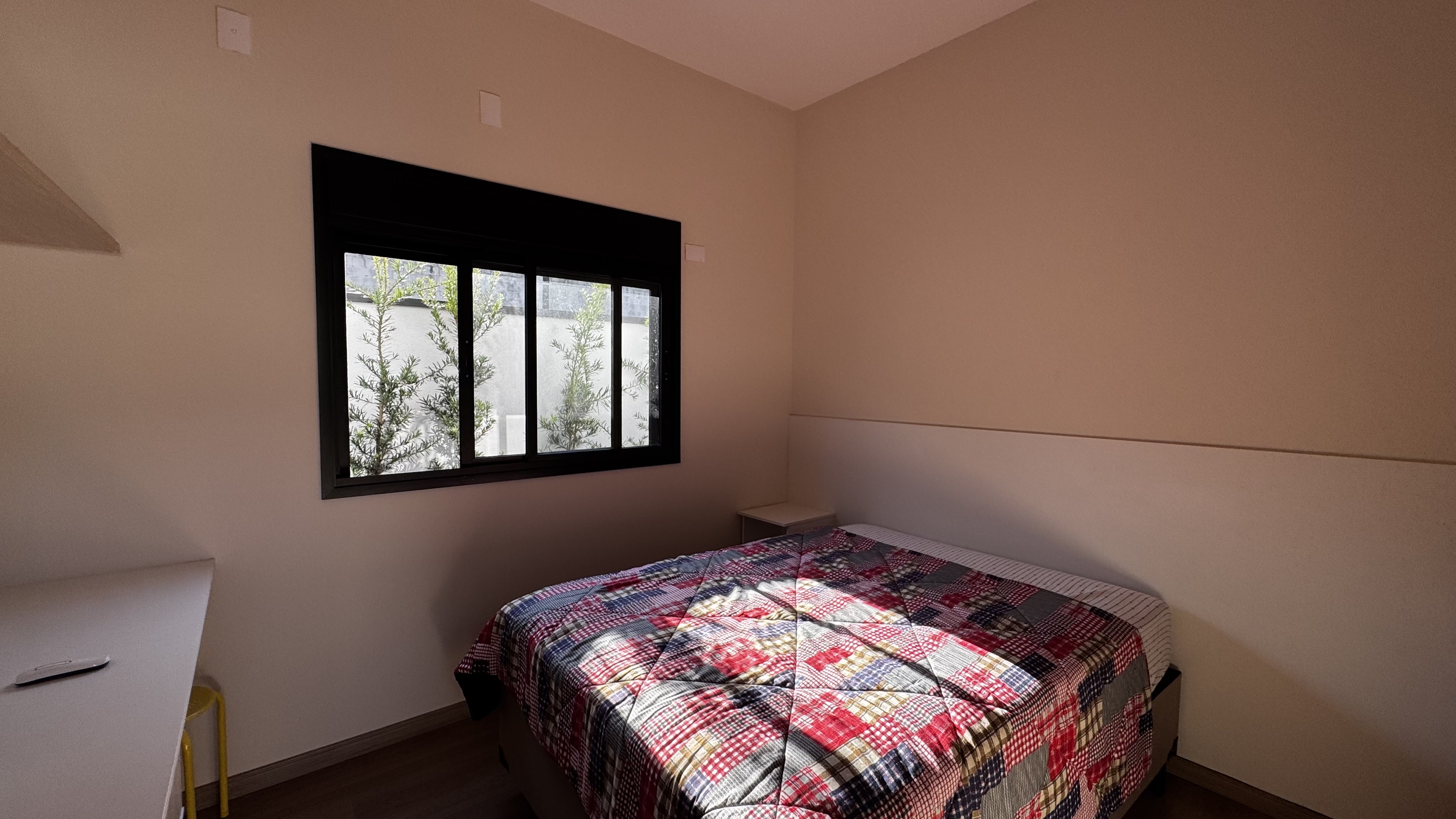 Casa para venda e locação com 3 suítes no Condomínio Reserva dos Lagos em Pindamonhangaba/SP.