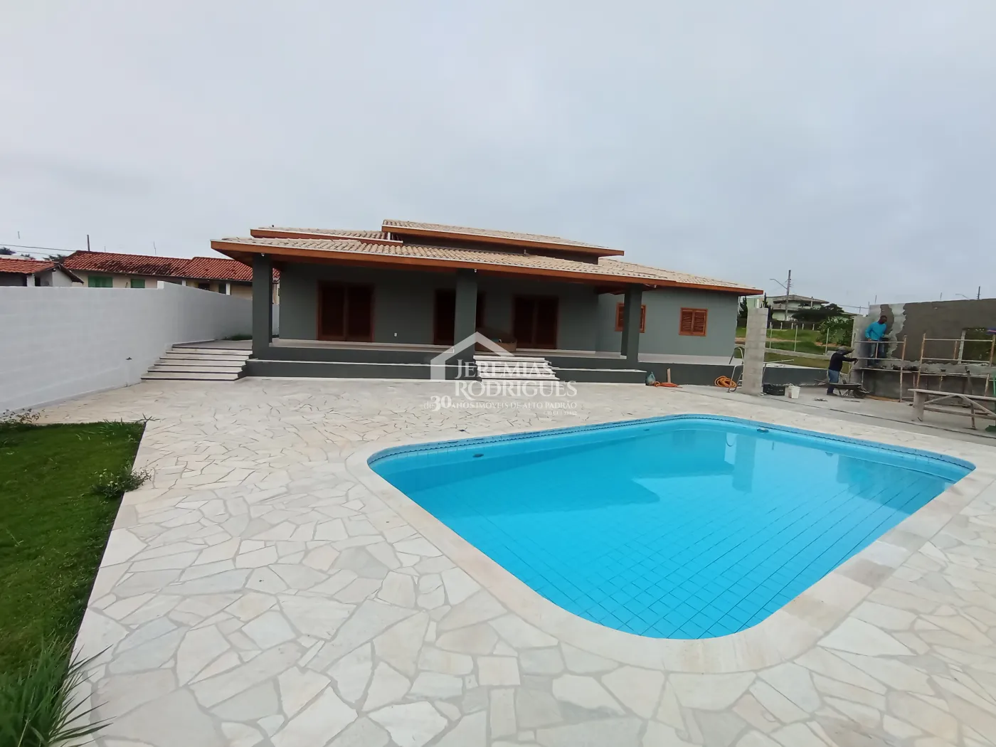 Casa à venda com 4 dormitórios no Condomínio Chácaras Cataguá em Taubaté/SP