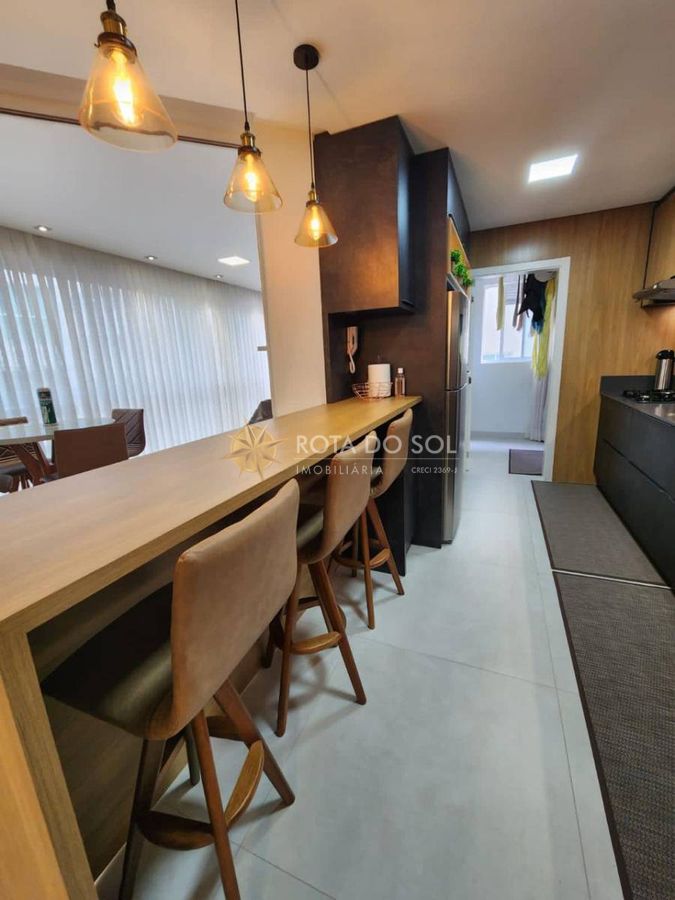 Place Vendôme Apartamento 4 Suítes em Meia Praia Itapema SC