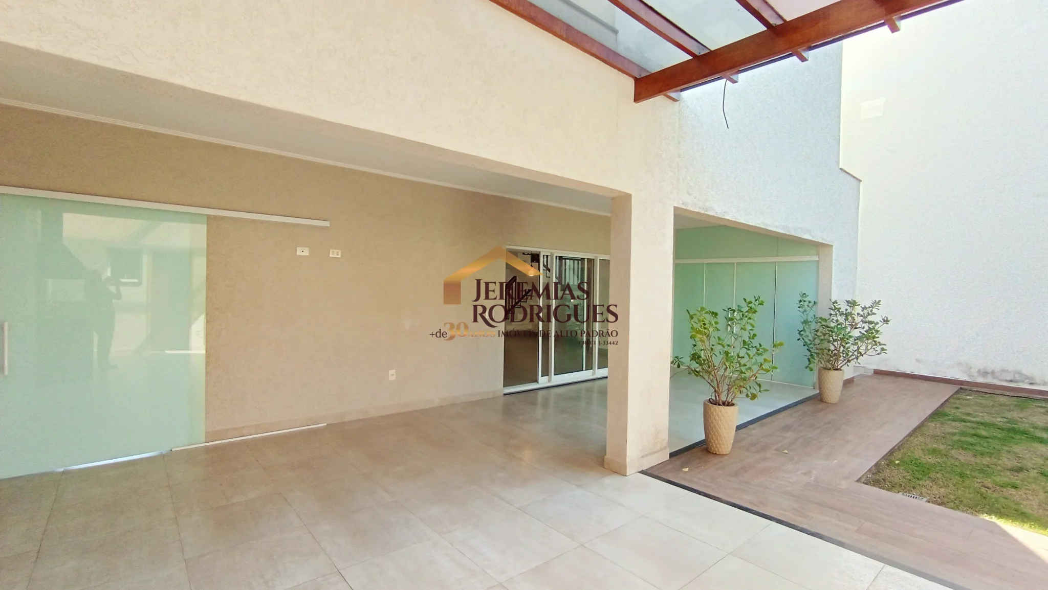 Casa à venda no Condomínio Campos do Conde II em Tremembé/SP.