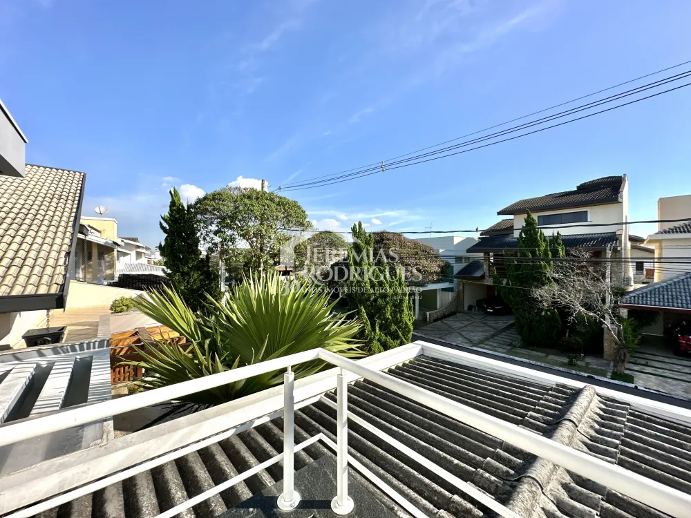 Casa mobiliada para locação no Condomínio Campos do Conde I em Tremembé/SP. 
