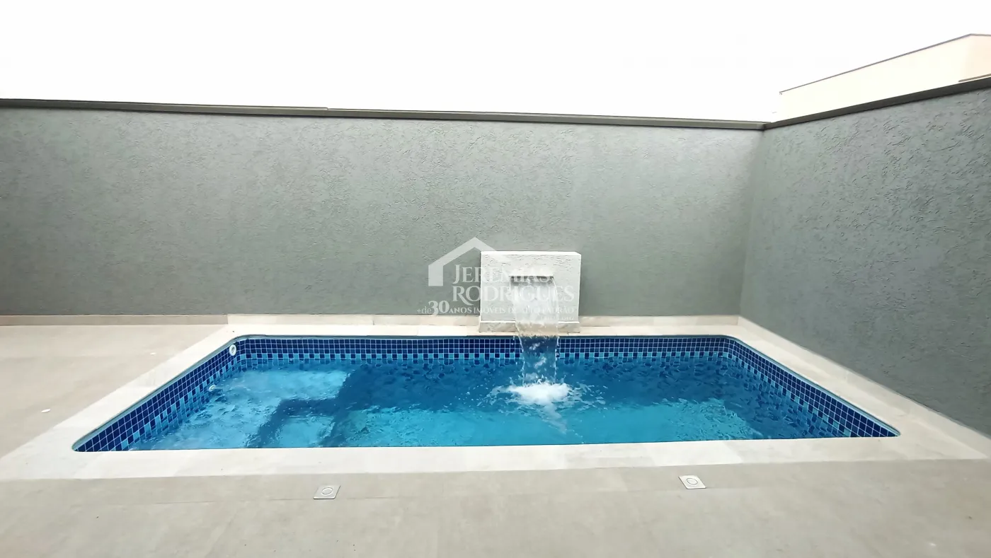 Casa à venda com 3 dormitórios no Condomínio Perolas do Vale em Tremembé/SP.