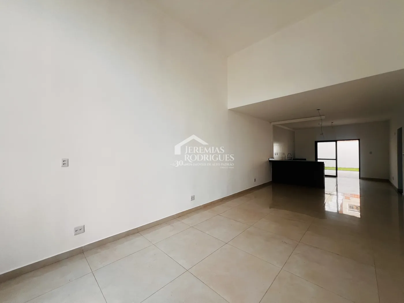 Casa à venda com 3 suítes no Condomínio Campos do Conde I em Tremembé/SP