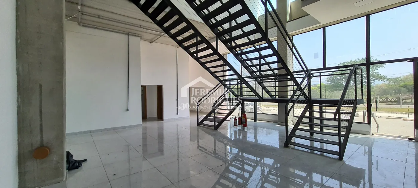 Galpão com 3.560 m² - Parque Empresarial Santa Rita - em Pindamonhangaba/SP.