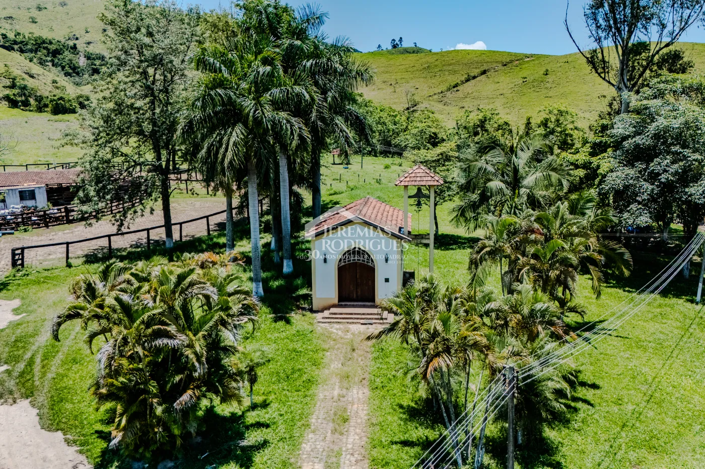 Fazenda à venda com 919,6 hectares em Cachoeira Paulista/SP.