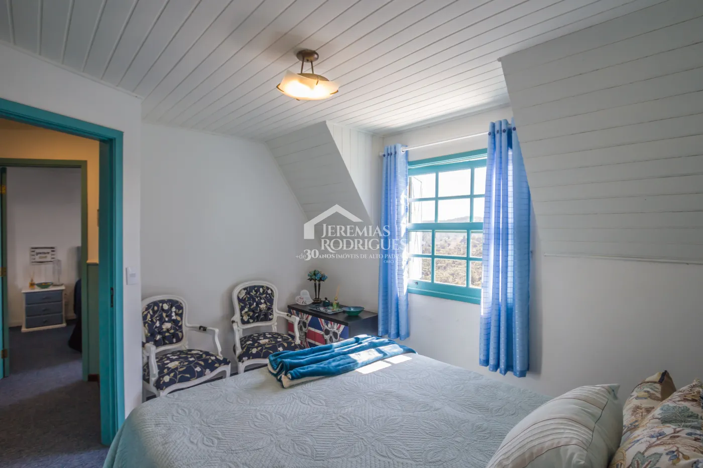 Casa com 3 suítes, 170 m² - Condomínio Jardim Monte Belo - Campos do Jordão/SP