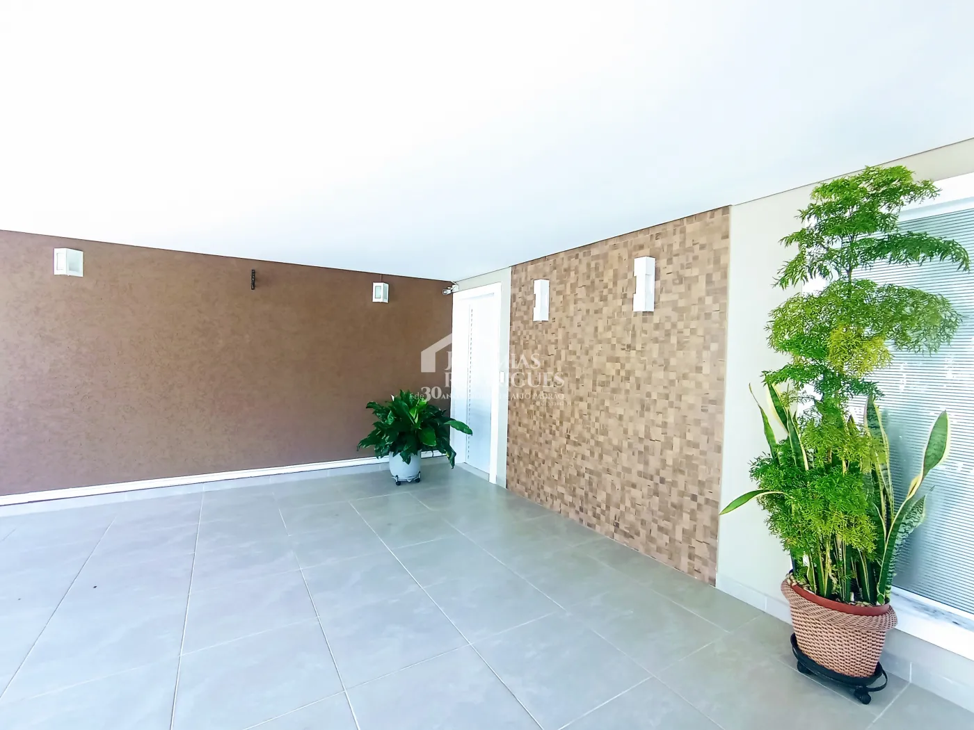 Casa à venda com 4 suítes no Condomínio Altos da Serra VI em São José dos Campos/SP