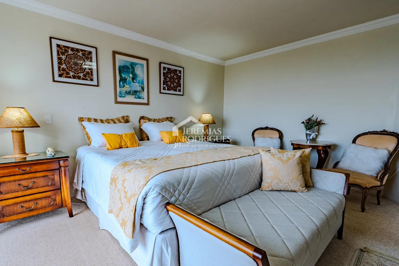 Casa à venda no Parque Pedra do Baú em Campos do Jordão/SP.