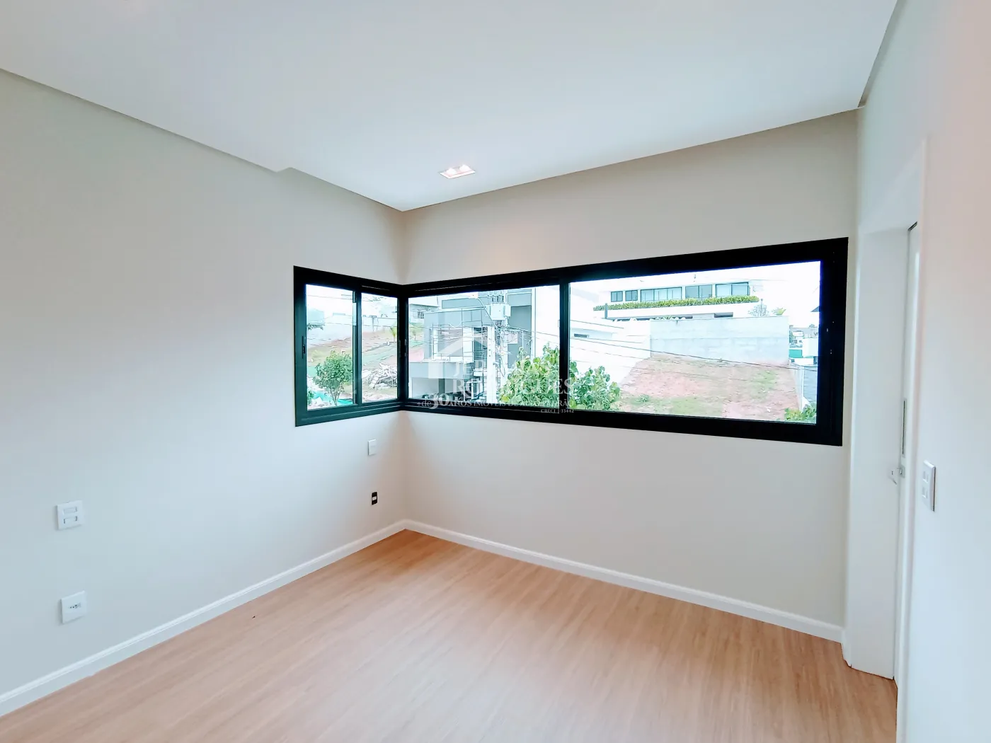 Casa à venda com 4 suítes no Condomínio Cyrella Landscape em Taubaté/SP