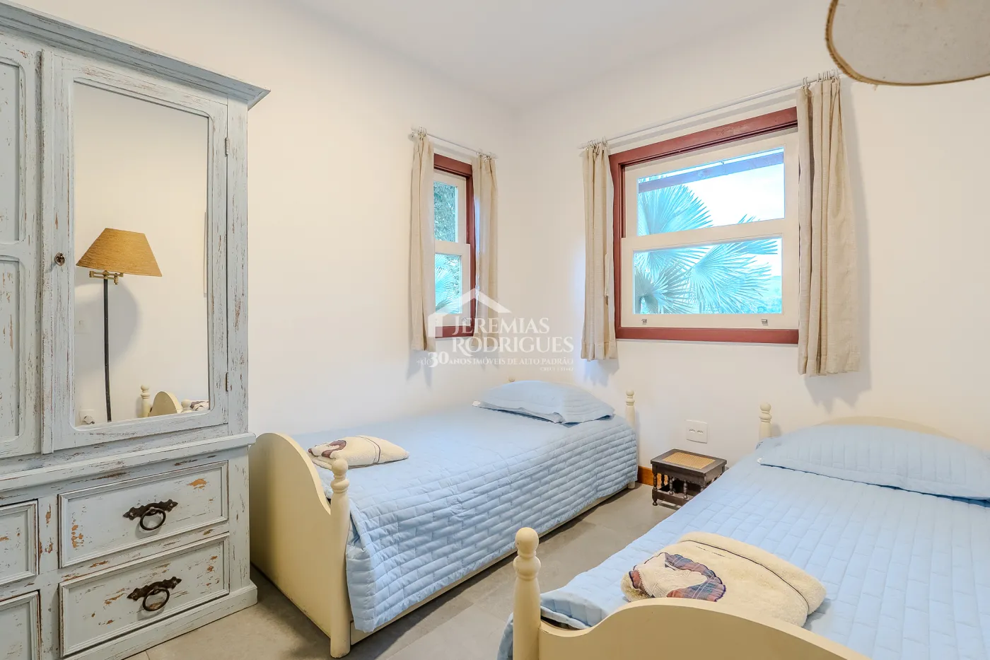 Fazenda à venda com 3.389.000,00 m² em Piraí/RJ.