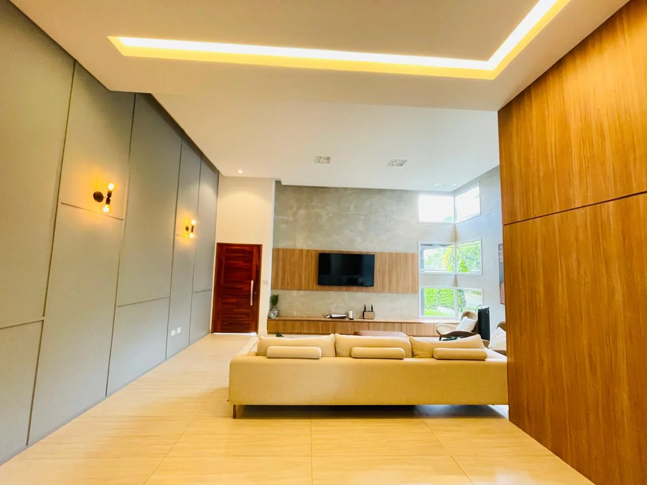 Casa à venda com 3 dormitórios no Condomínio Terras de San Marco em Taubaté/SP.