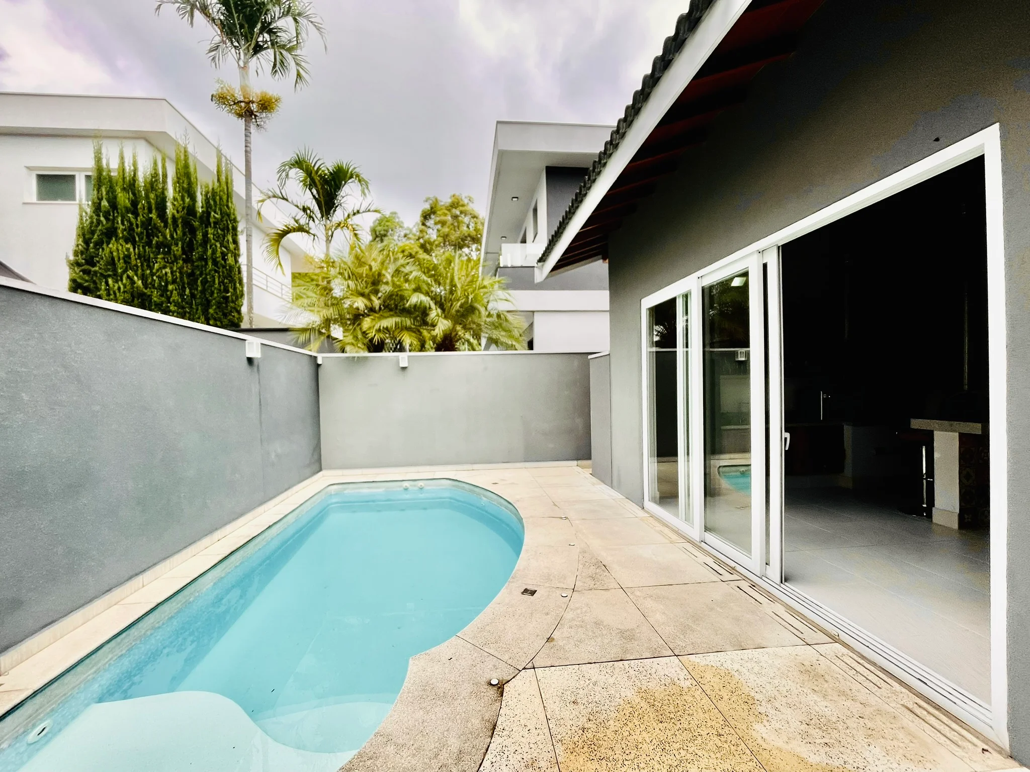 Casa à venda com 3 suítes no Condomínio Residencial San Marco em Taubaté/SP