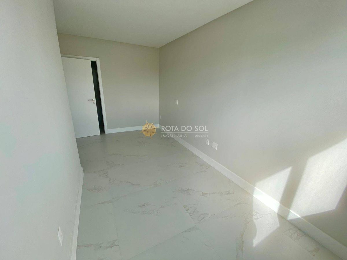 Residencial Garden Square Apartamento Vista Mar 4 Suítes em Meia Praia Itapema/SC — foto 22