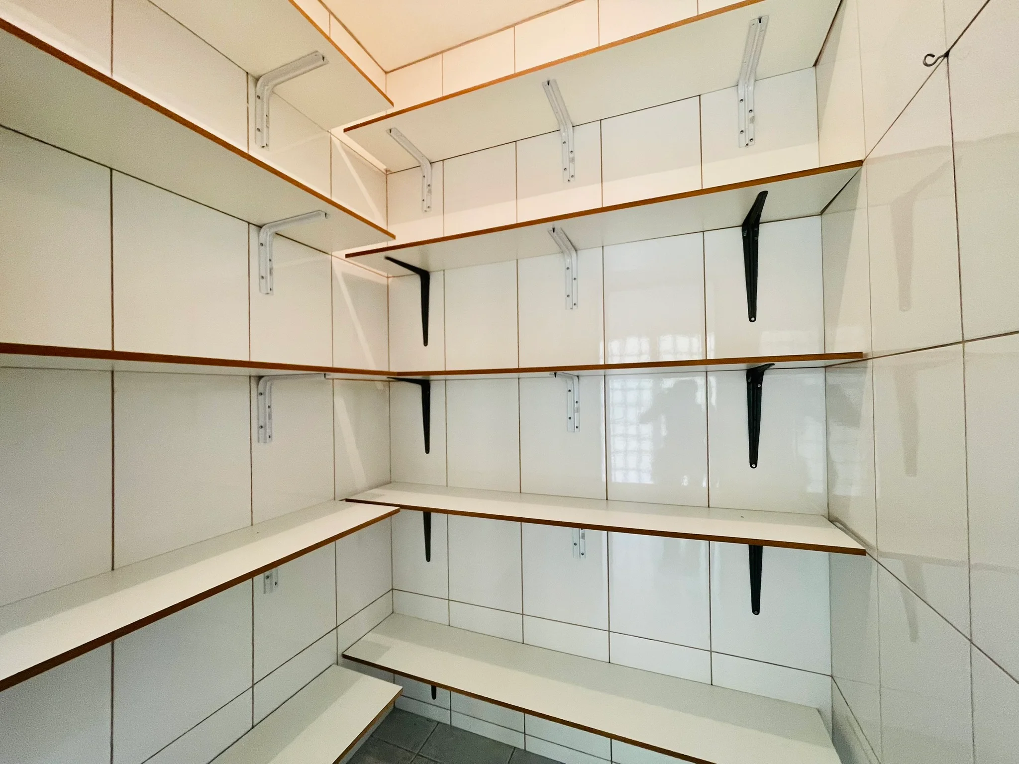 Casa à venda com 3 dormitórios no bairro Jardim das Nações em Taubaté/SP. 