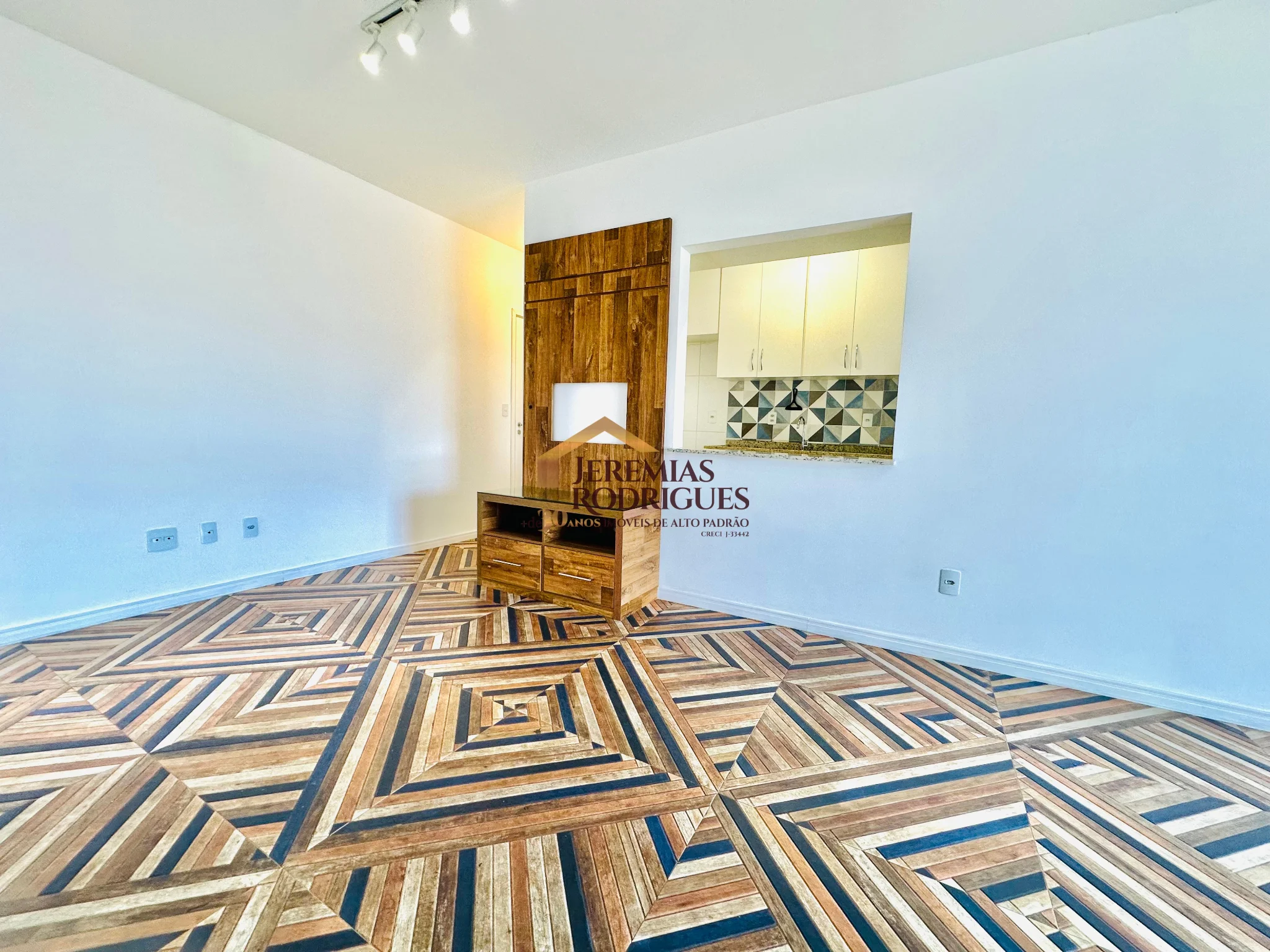 Apartamento para locação e venda no Edifício Solar Vicente Giffoni em Taubaté/SP.