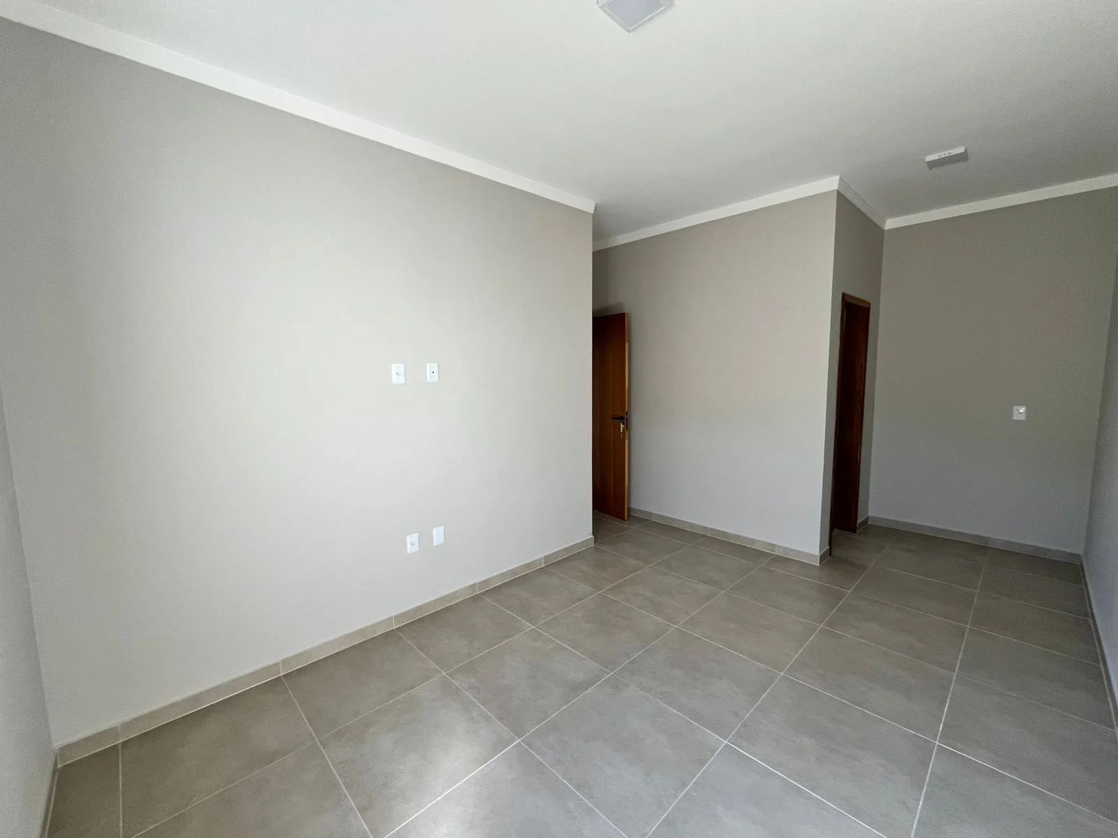 Casa à venda no Santa Clara – 3 quartos, suíte, área gourmet | Pindamonhangaba