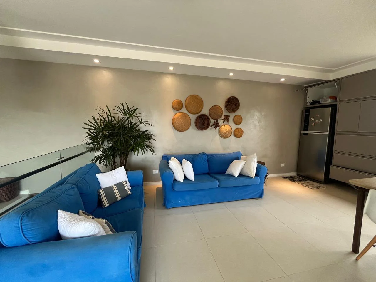 Apartamento à venda com 4 dormitórios, 260 m² no Edifício Recanto dos Nobres em Ubatuba/SP. 