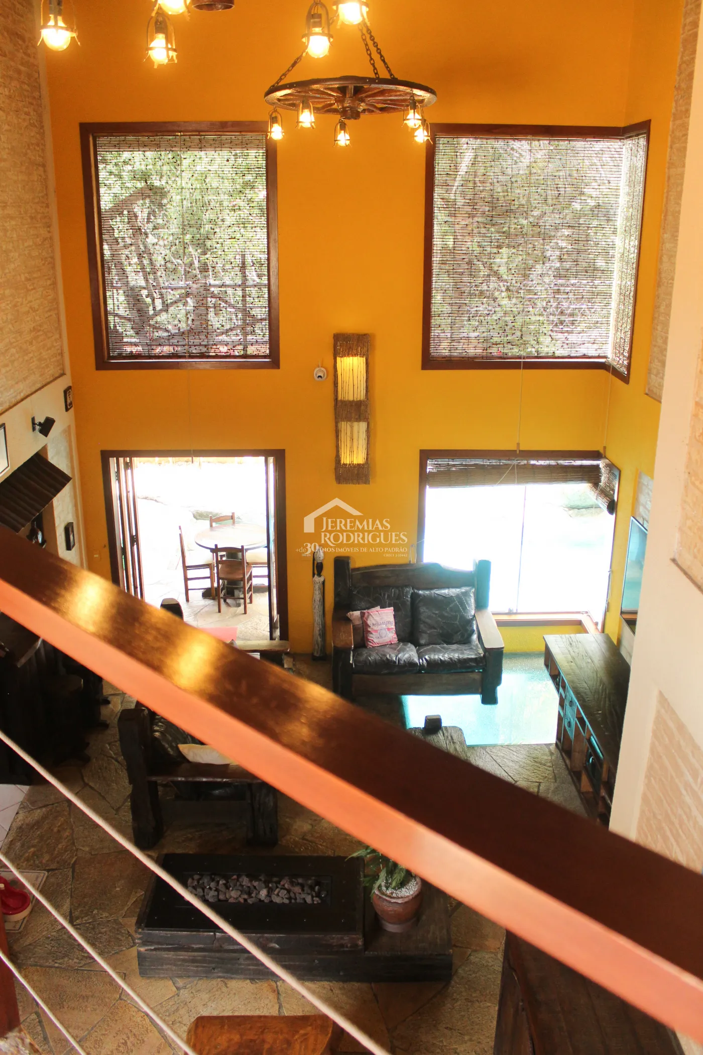 Casa para venda e locação com 5 dormitórios no Condomínio Taubaté Village em Taubaté/SP.