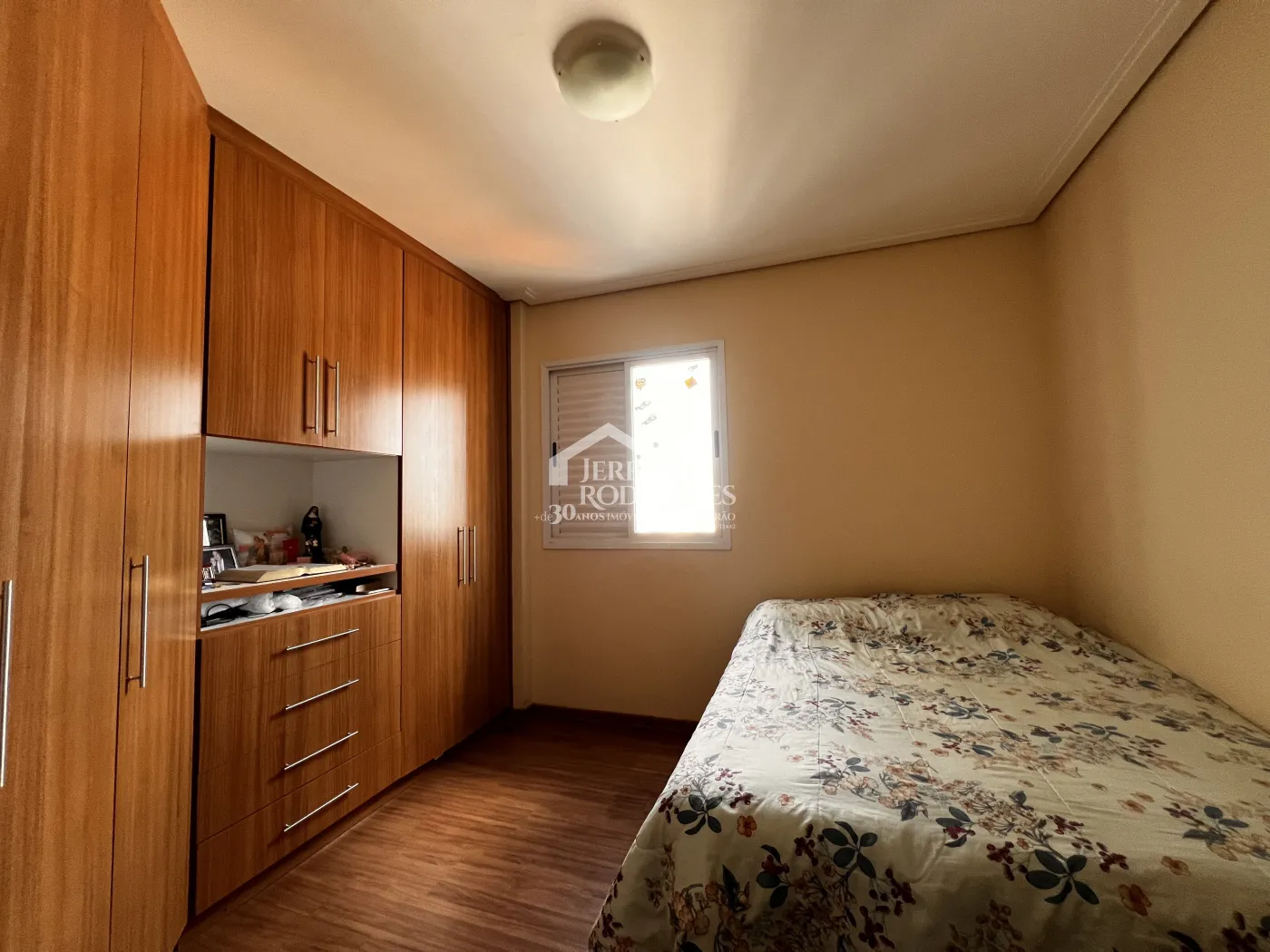 Apartamento com 2 dormitórios, 146 m² - Edifício Village Towers - Taubaté/SP.