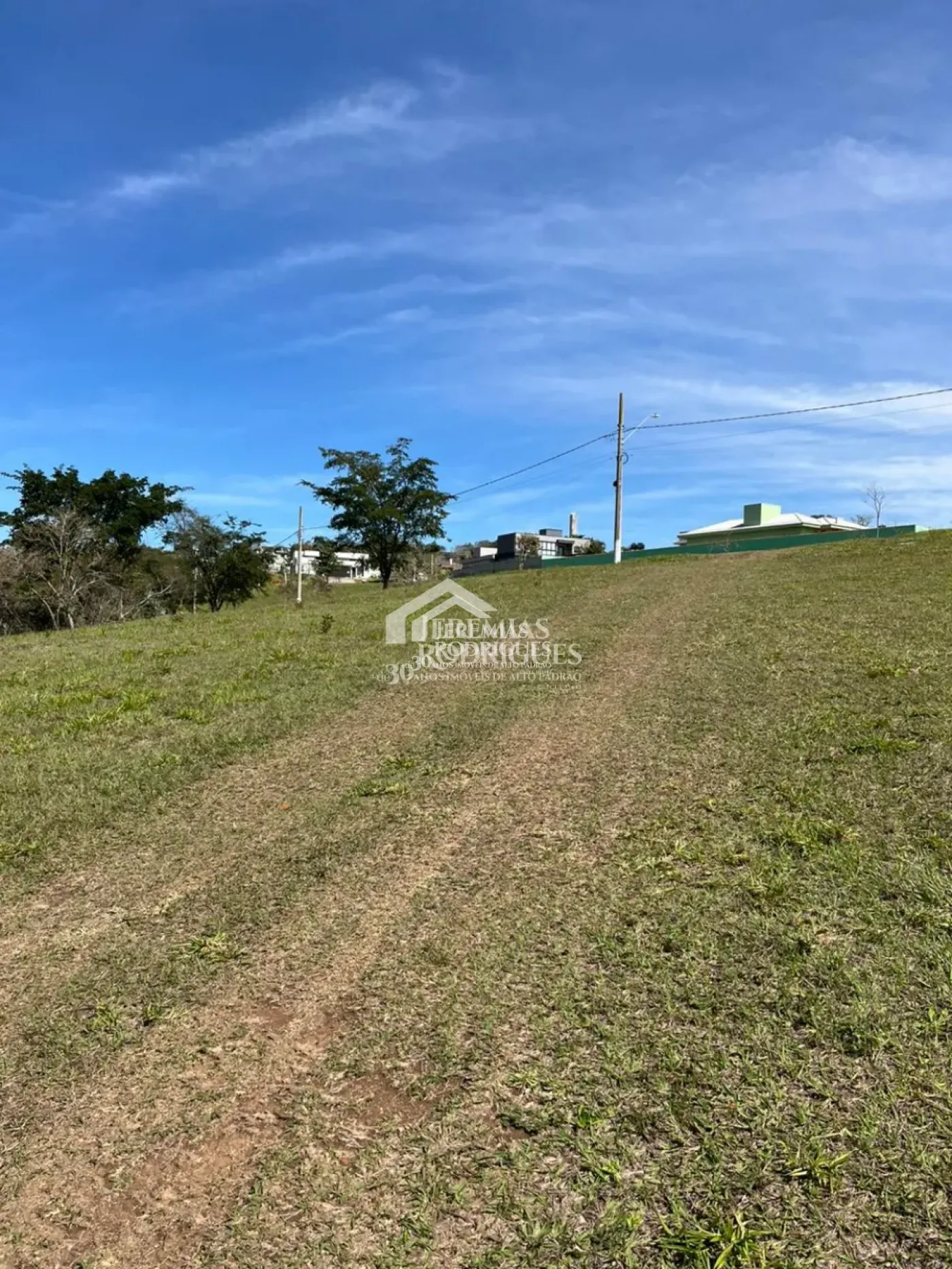 Terreno com 1.175,57 m² - Condomínio Reserva Altos do Cataguá - Taubaté/SP