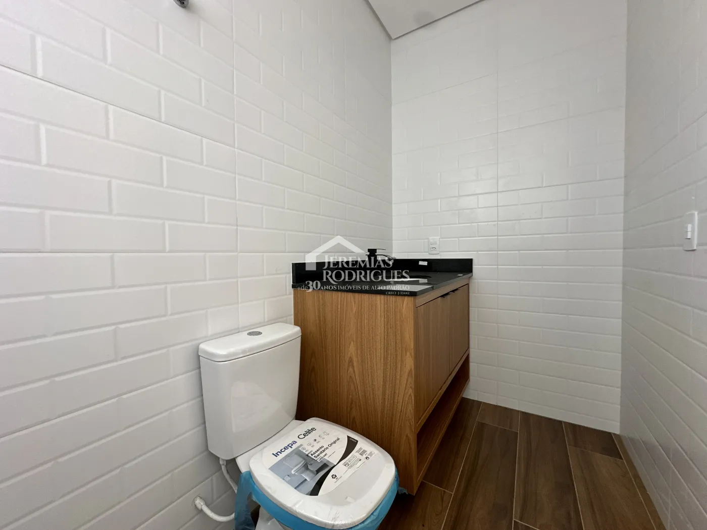 Casa para venda e locação com 3 suítes no Condomínio Cyrela Landscape em Taubaté/SP.