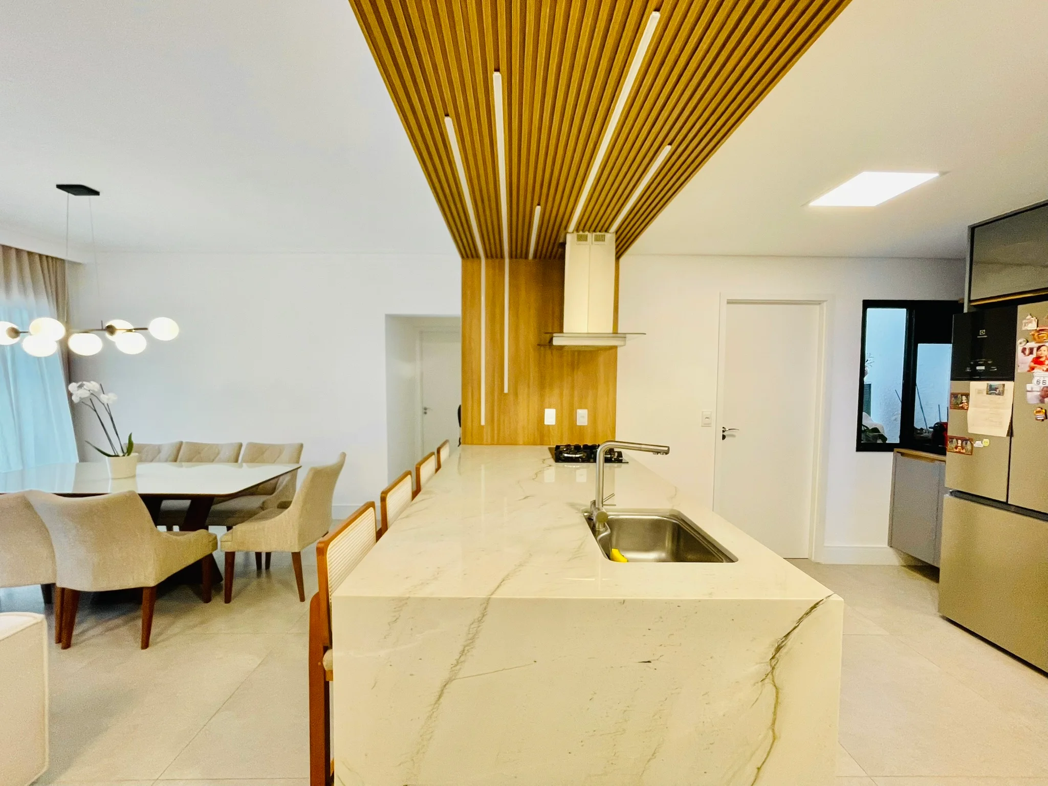 Apartamento à venda com exclusividade com 3 dormitórios no Condomínio Lucca em Taubaté/SP. 