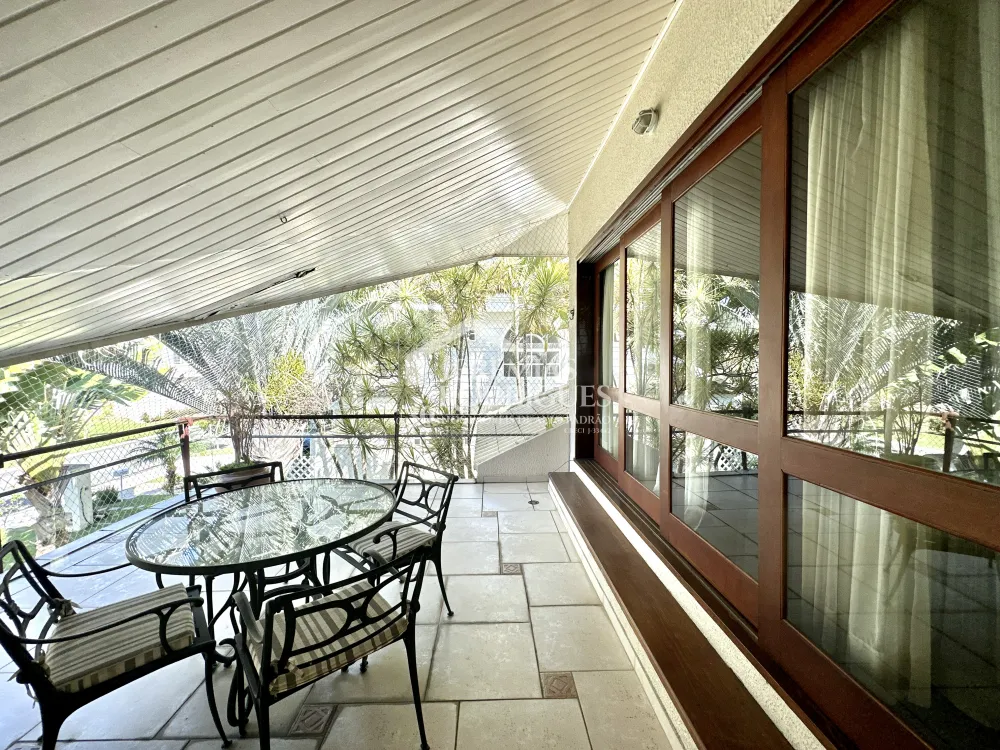 Casa com 4 quartos, 617 m² - Condomínio Taubaté Village - Taubaté/SP