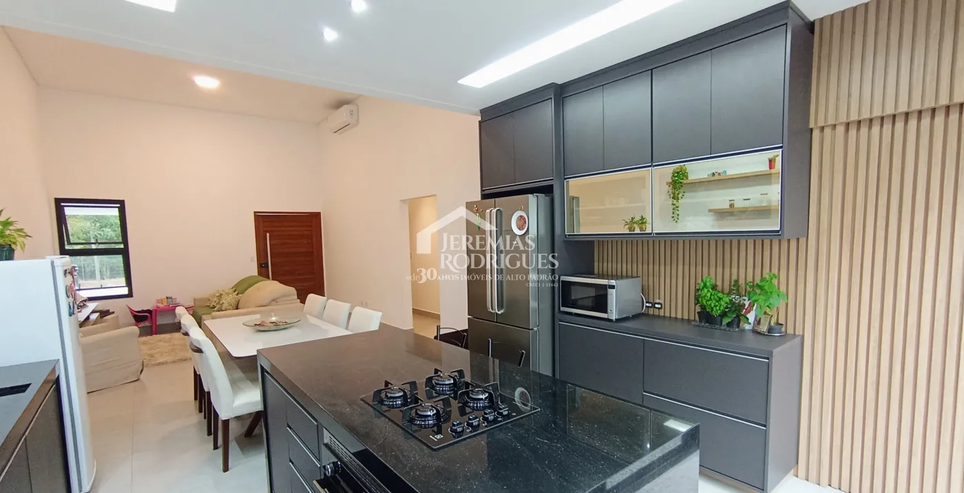 Casa à venda com 3 suítes no Condomínio Terrazzo Di Itália em Taubaté/SP.