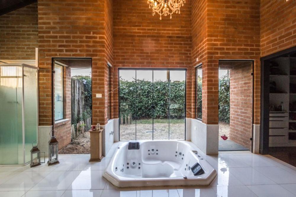 Casa à venda por R$ 3.950.000,00 - Taubaté/SP