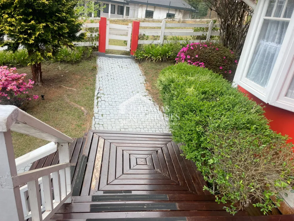 Casa com 6 dormitórios, 362 m² - Condomínio Iporanga, em Campos do Jordão/SP.