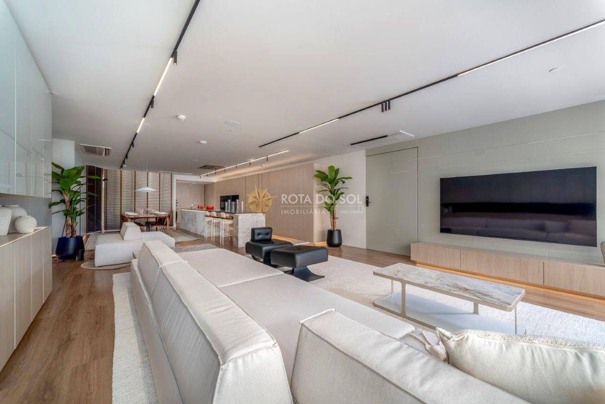 Yachthouse Apartamento Alto Padrão 4 Suítes no Centro de Balneário Camboriú SC