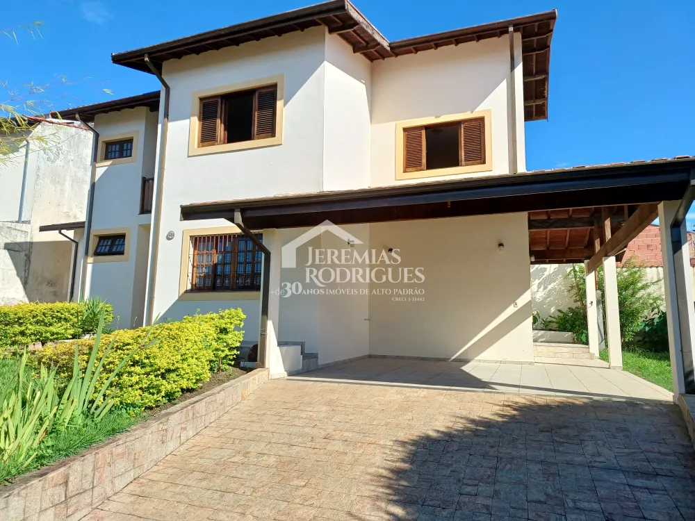 Casa com 3 quartos, 223 m², venda por R$670.000 - Campo Alegre - Pindamonhangaba/SP