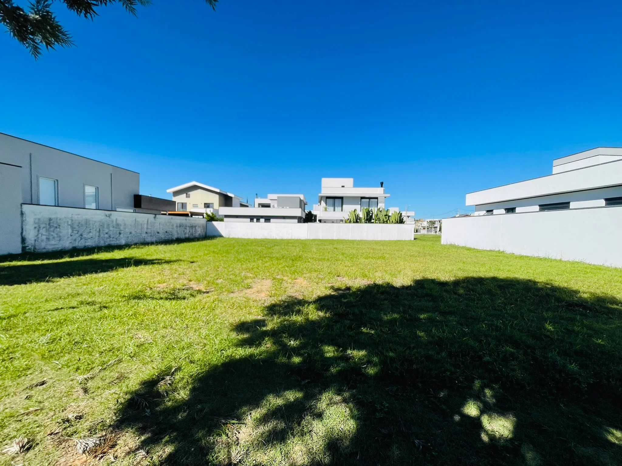 Terreno à venda com 394 m² no Condomínio Green Park em Taubaté/SP