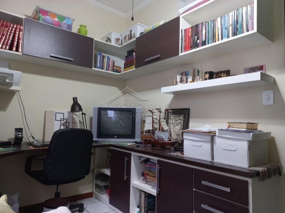 Apartamento com 3 quartos, 159 m² - Condomínio Chateau Du Loire - Campos do Jordão/SP