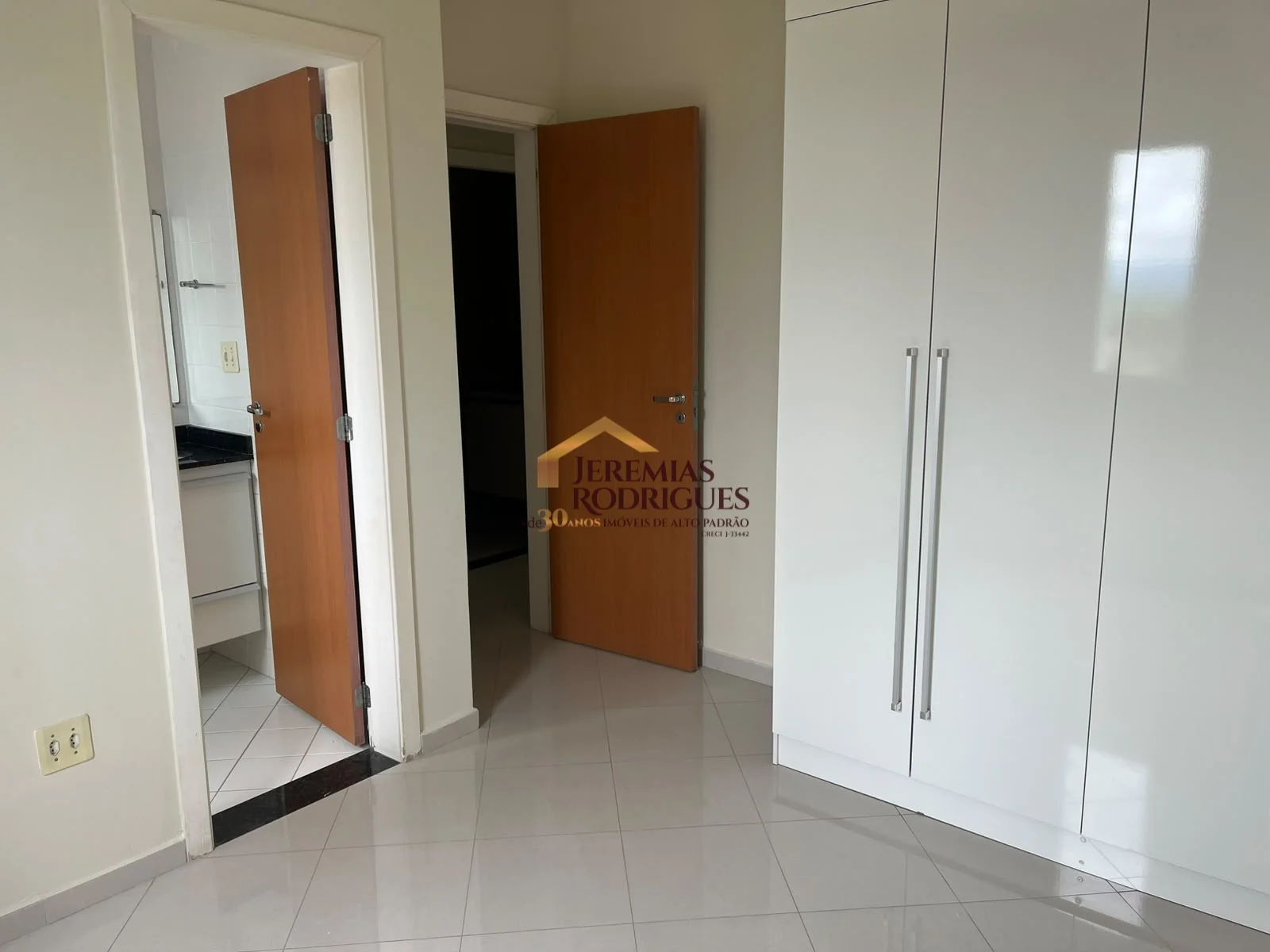 Apartamento para locação no Edifício Residencial Grand Valle Royal em Pindamonhangaba/SP. - foto 21