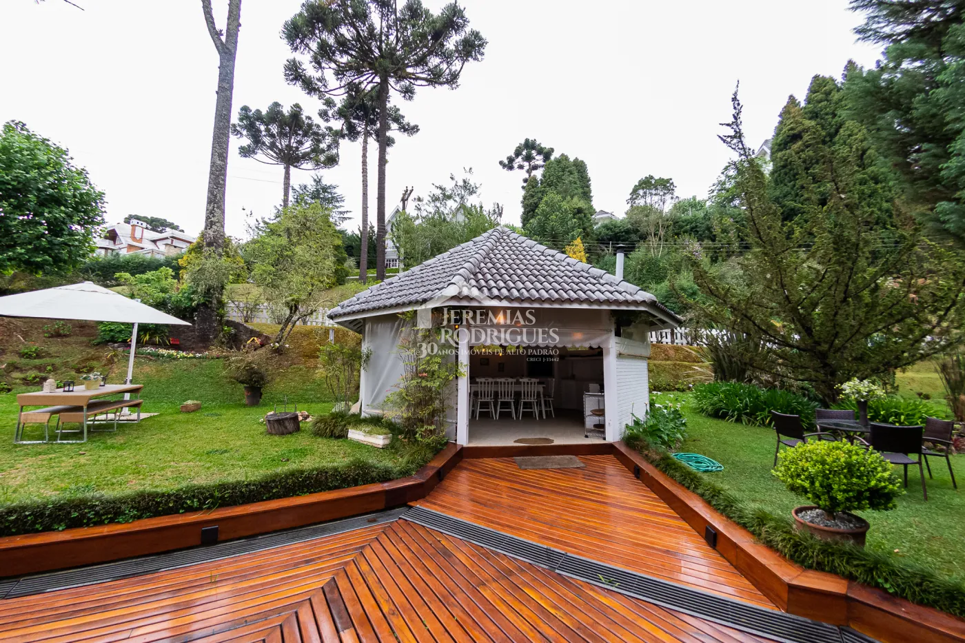 Casa com 7 dormitórios, 350 m² - Condomínio Aldeia Austríaca - Campos Jordão/SP