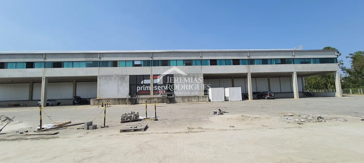 Galpão com 3.560 m² - Parque Empresarial Santa Rita - em Pindamonhangaba/SP.