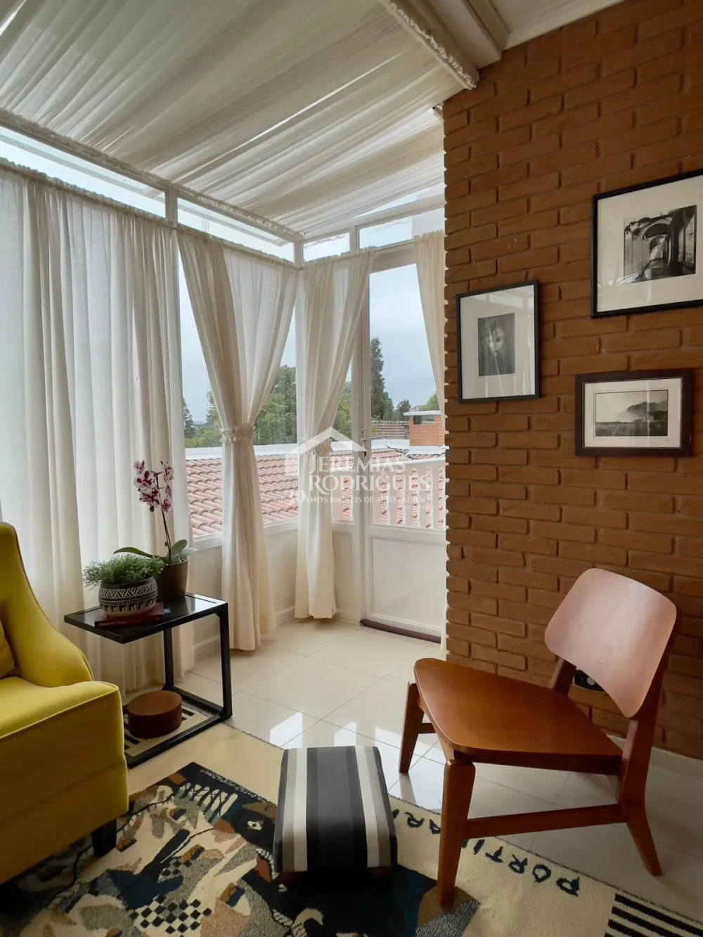 Casa com 4 suítes, 350 m² -  Vila Francalanza - Campos do Jordão/SP.