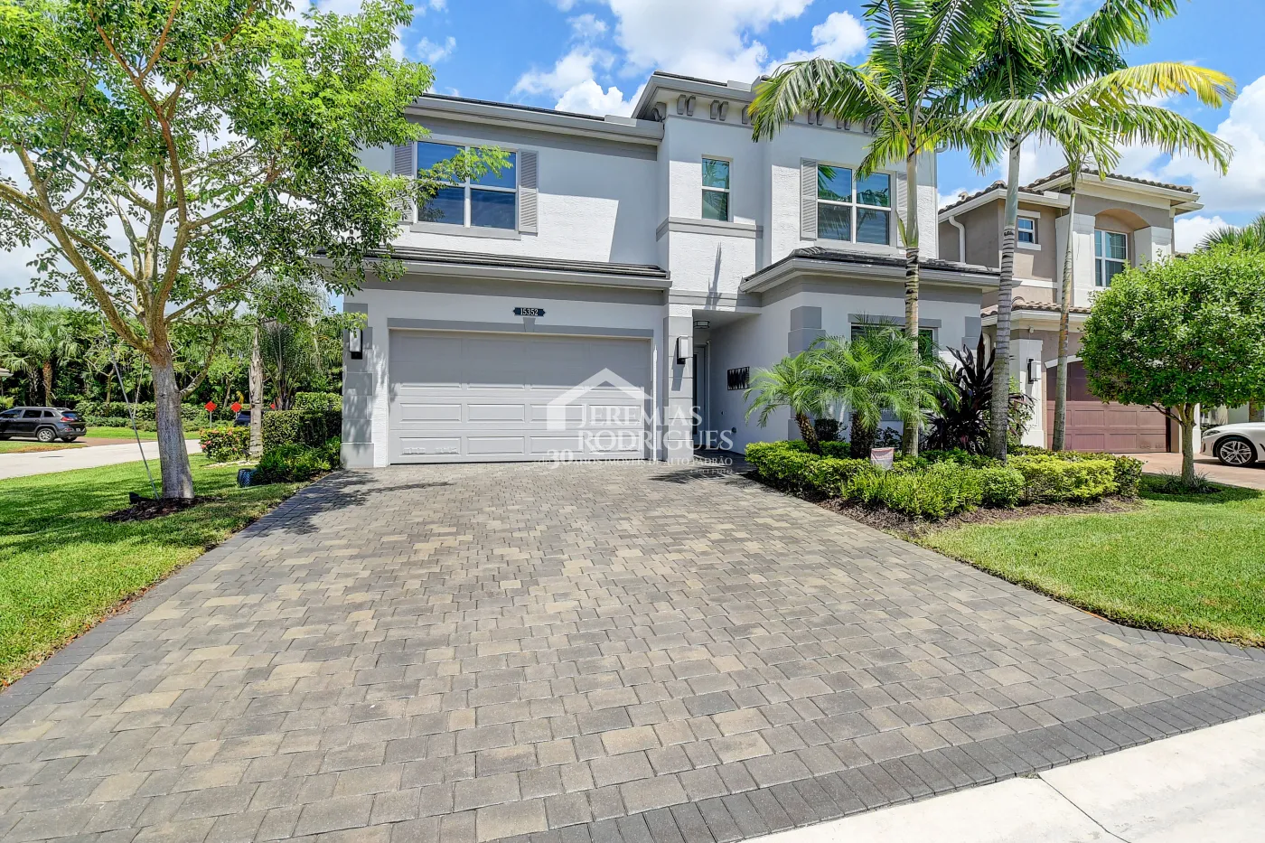 Casa com 4 dormitórios - Condomínio Dakota - Miami/ Flórida