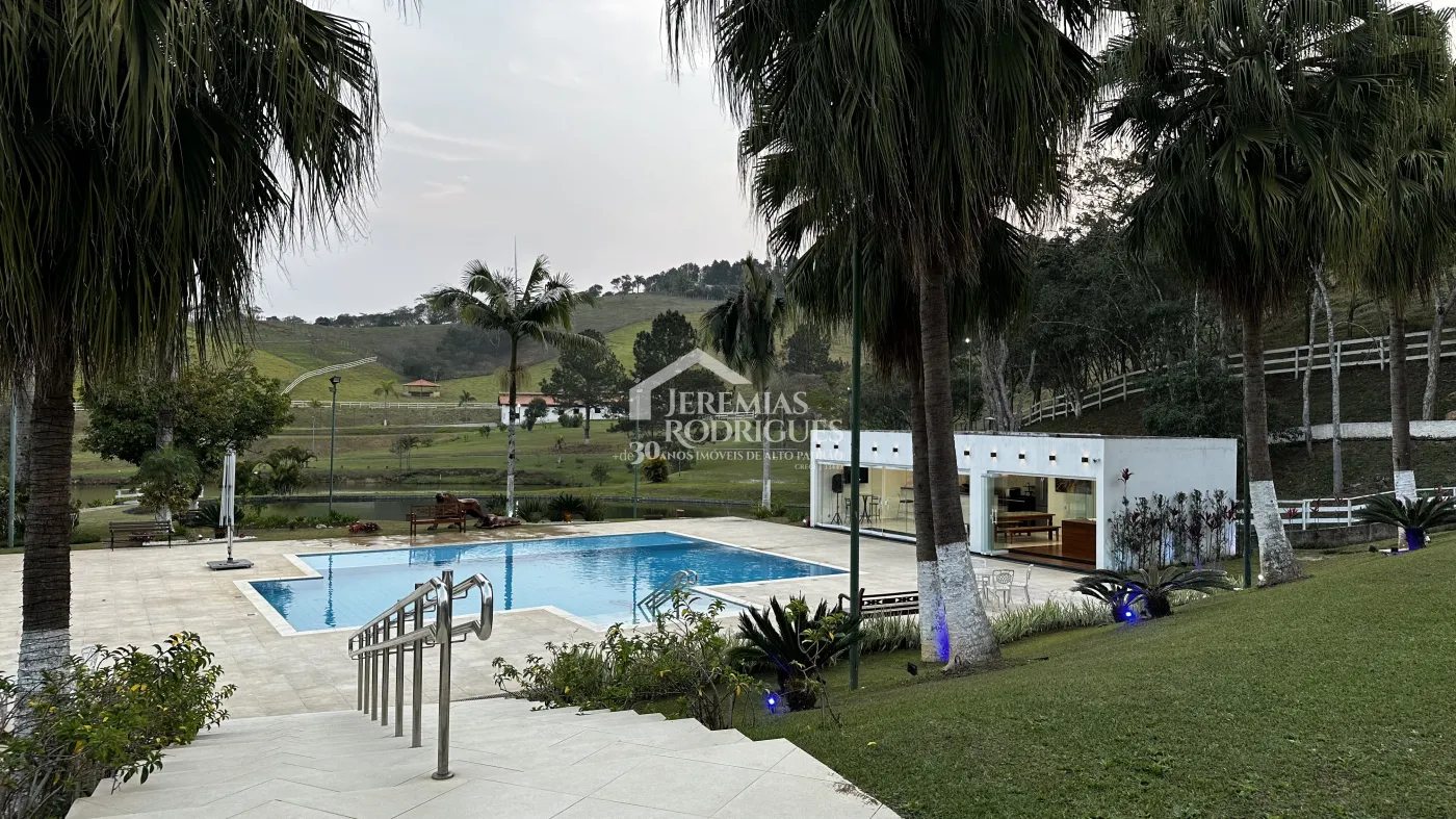 Haras à venda com 112.500 m² em Santa Isabel/SP.